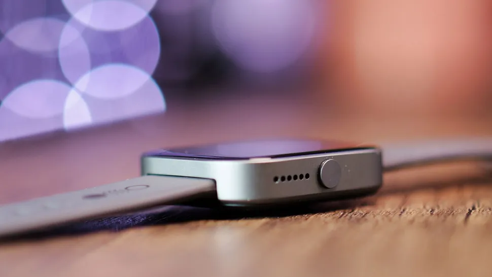 CMF Watch Pro by Nothing design & screen